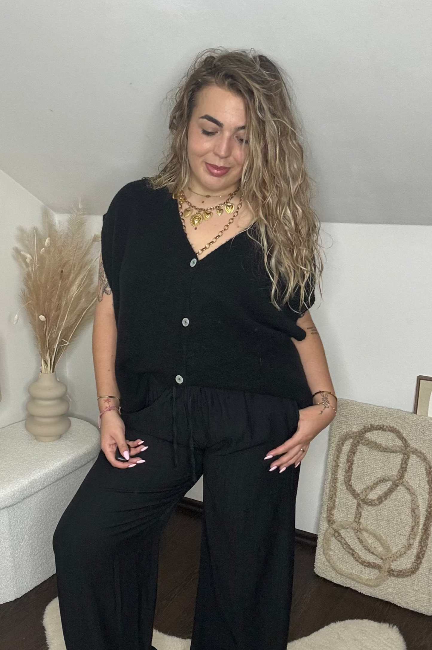 PULL ZÉA SANS MANCHES NOIR