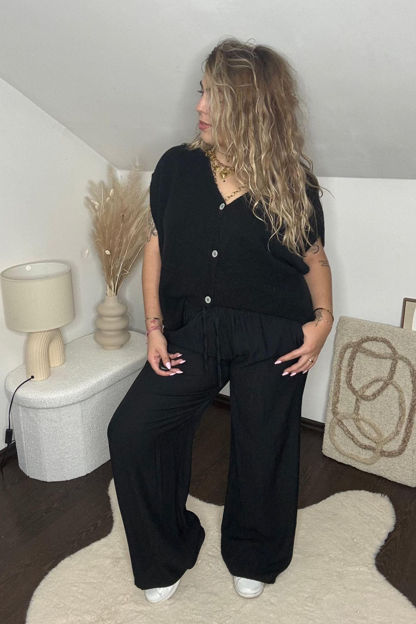 PULL ZÉA SANS MANCHES NOIR